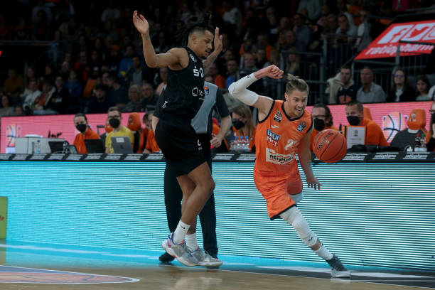 亚洲一流水 亚洲一流水